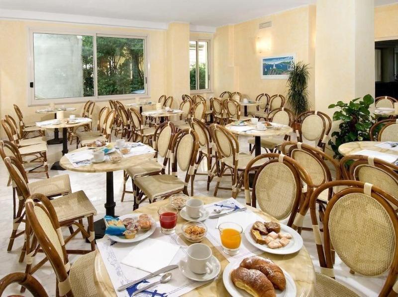 Hotel Prestige Cattolica Exterior photo