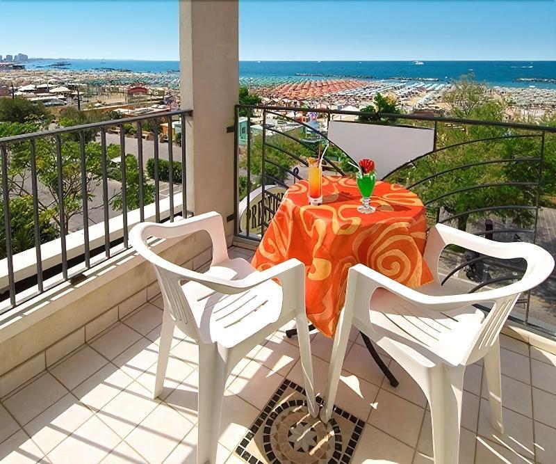 Hotel Prestige Cattolica Exterior photo