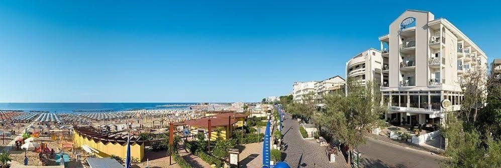 Hotel Prestige Cattolica Exterior photo
